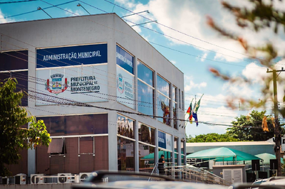 Prefeitura e Câmara assinam contrato com empresa que realizará concursos públicos